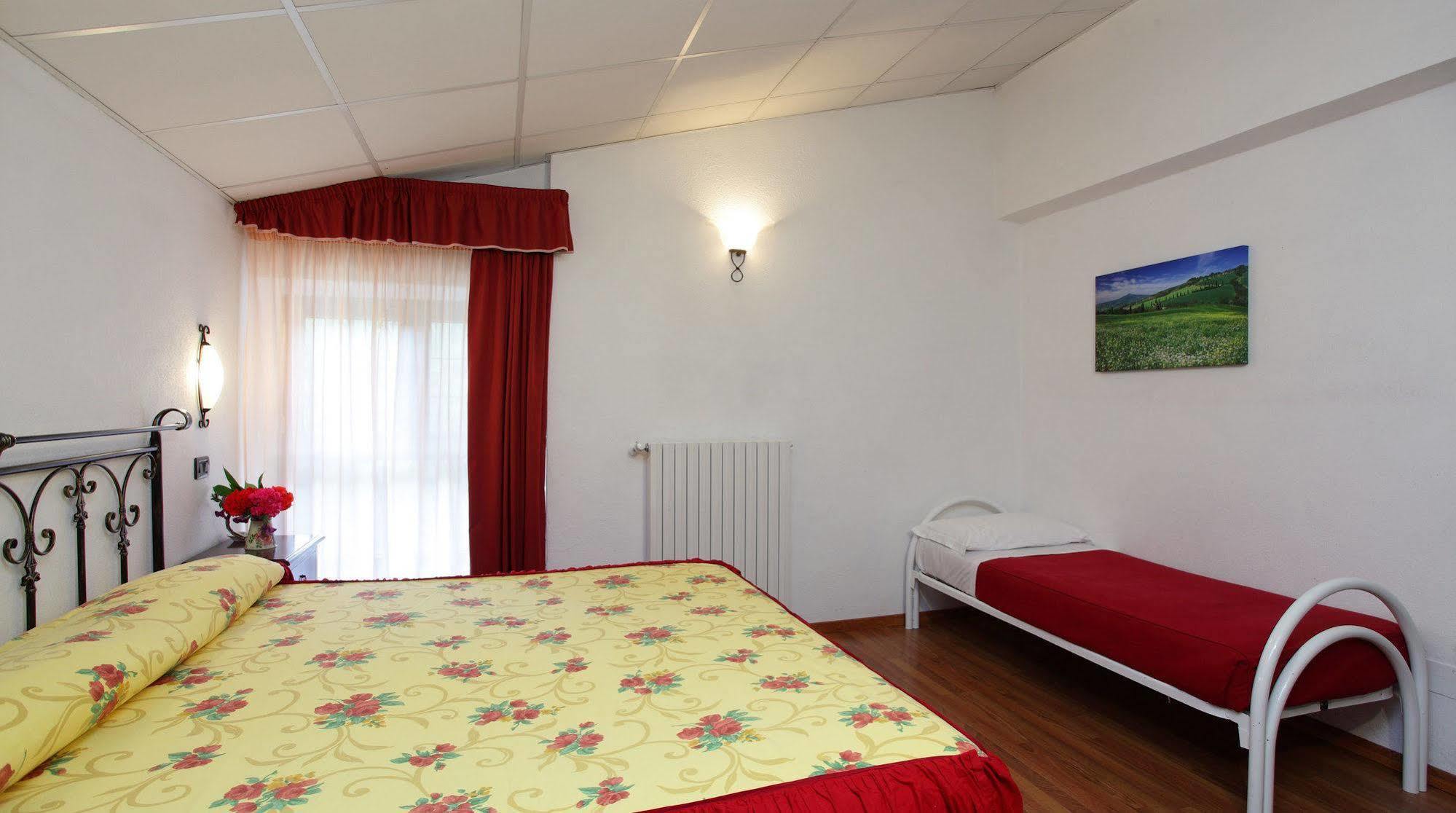 Albergo Le Macinaie - Monte Amiata Castel del Piano  Bagian luar foto